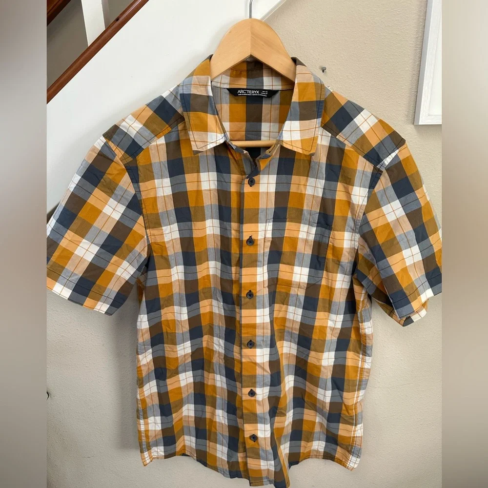 Arc'teryx Brohm Yellow Gray Plaid Button Up Short Sleeve Casual Shirt Size Small - Picture 1 of 10